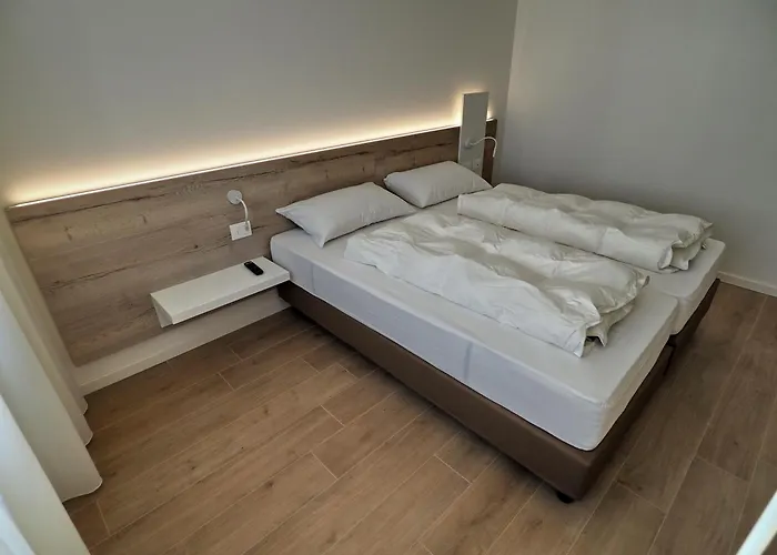 Accademia - Accademia * Тренто