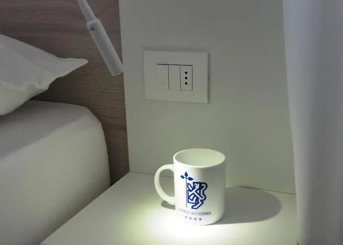 Accademia - Accademia *