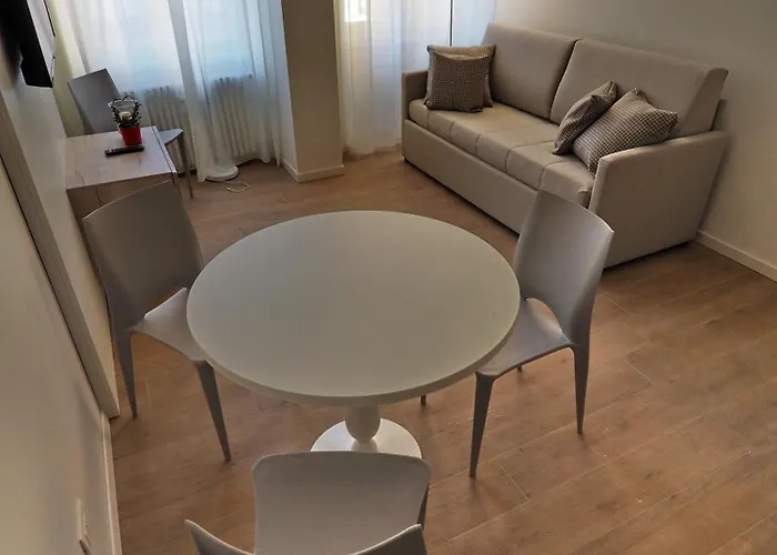 Accademia - Accademia * Тренто